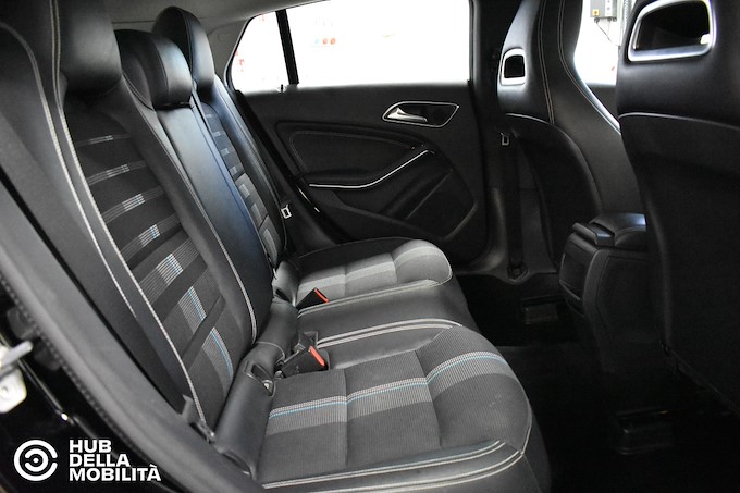 MERCEDES-BENZ CLA 180 d S.W. Automatic Sport